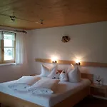 شقة Gaestehaus Egender بيزاو