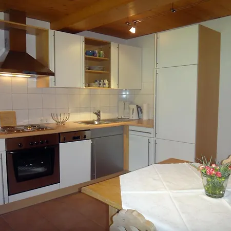 Апартаменты Gaestehaus Egender Безау