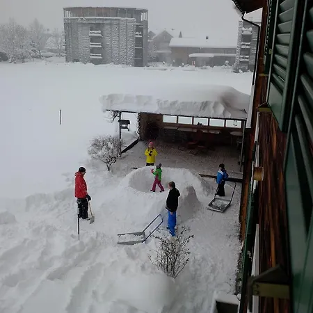 Gaestehaus Egender Безау