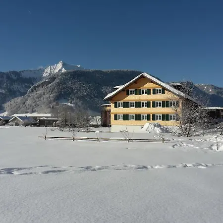 Апартаменты Gaestehaus Egender